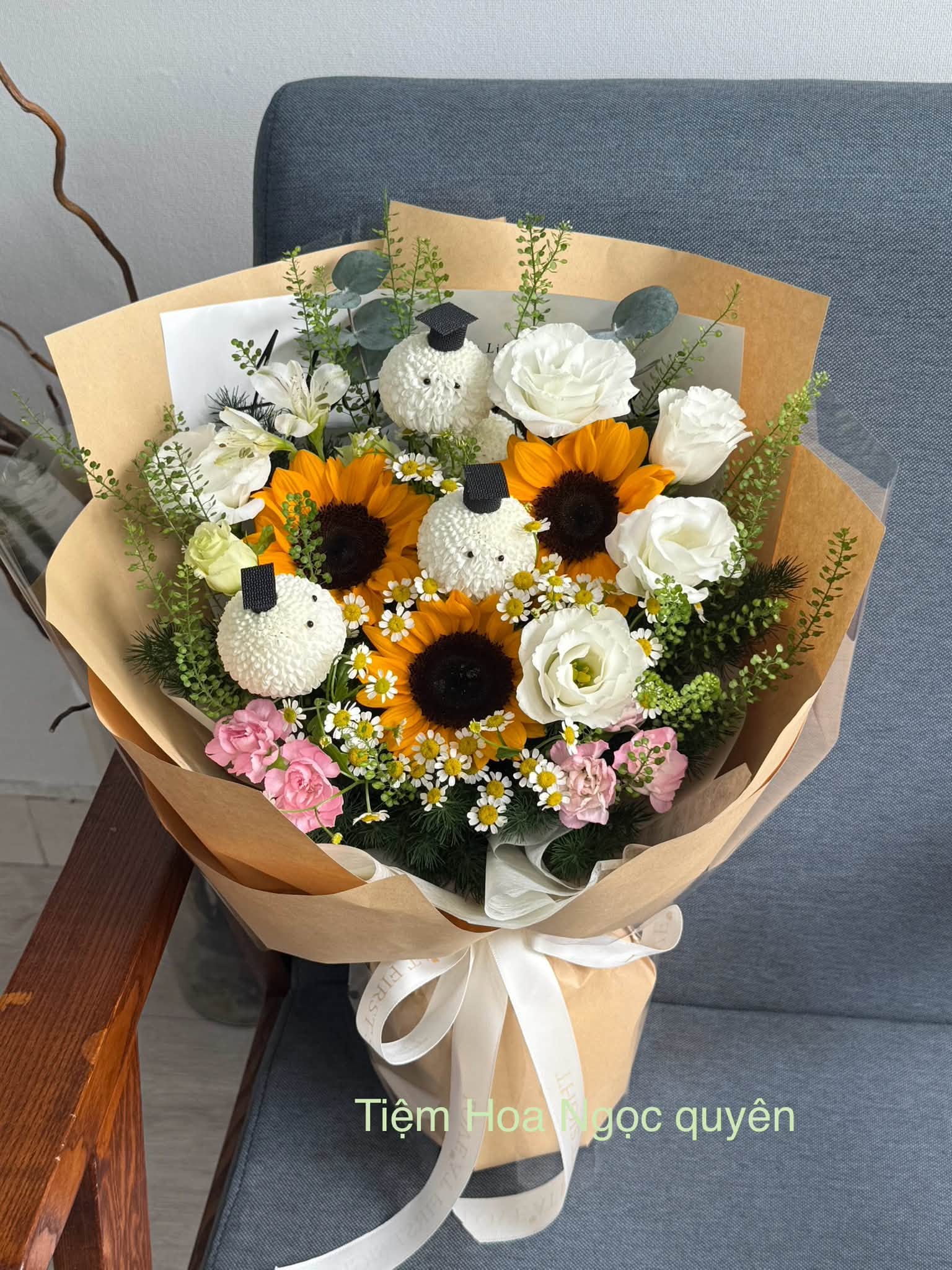 HB080 Hoa tốt nghiệp